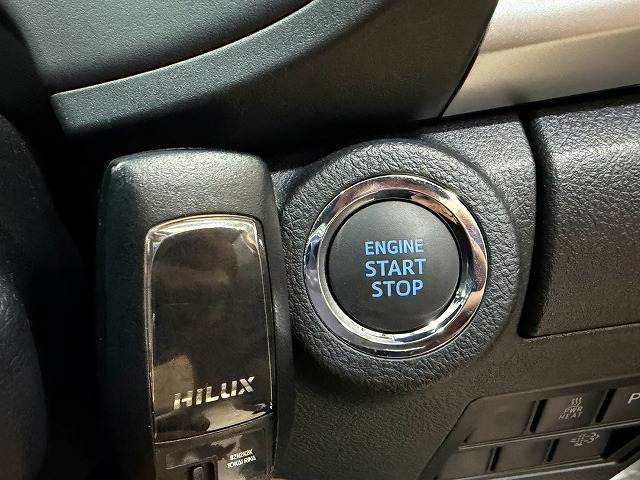 Toyota Hilux 10