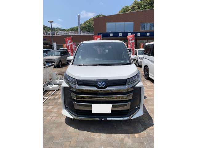 Toyota Noah 2