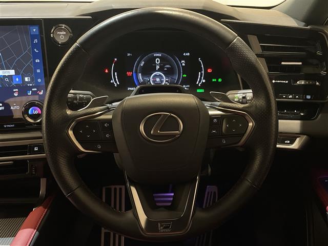 Lexus RX 9