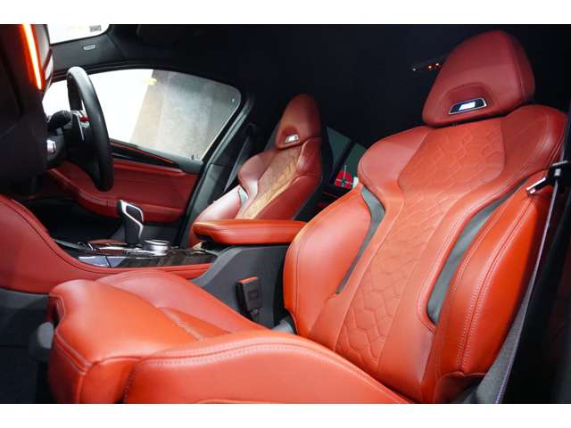 BMW X4 M 11