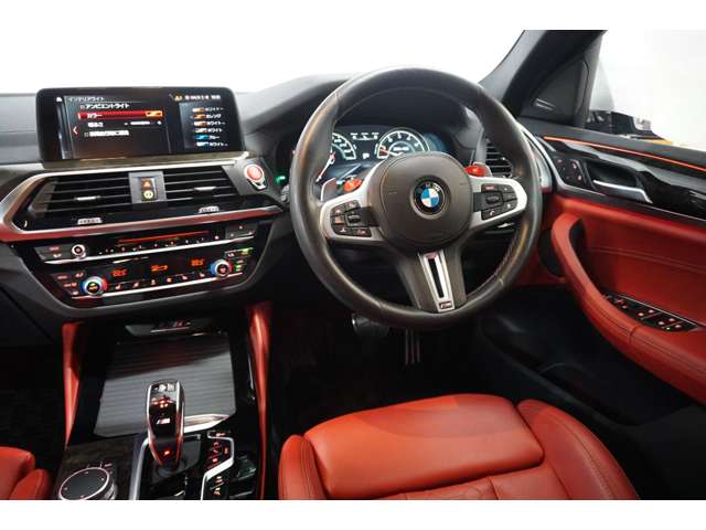 BMW X4 M 8