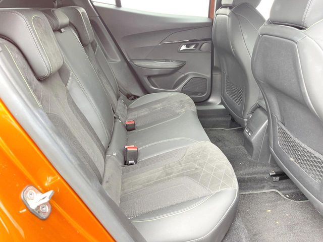Peugeot SUV 2008 10