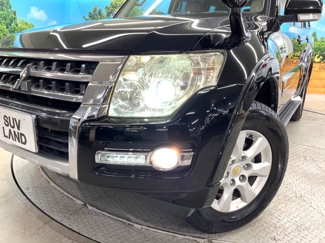 Mitsubishi Pajero 12