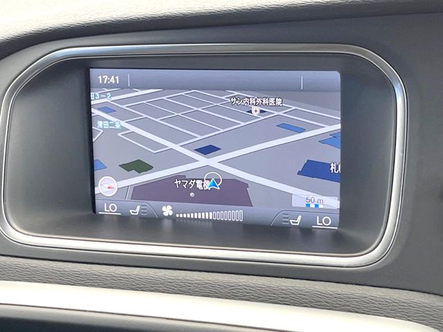 Volvo V40 Cross Country 7