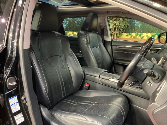 Lexus RX 9