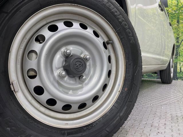 Toyota Probox Van 13