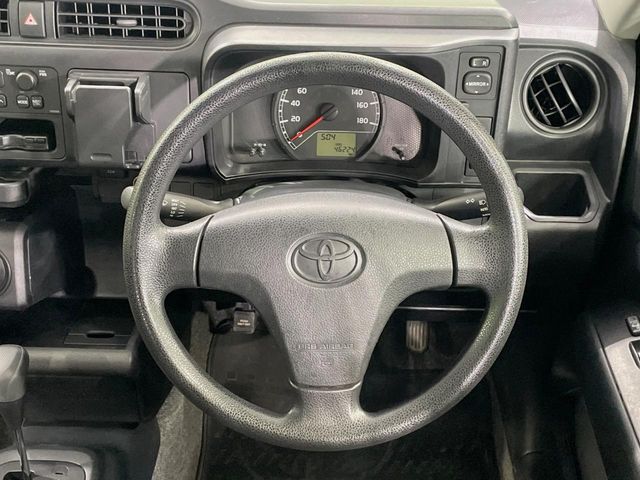 Toyota Probox Van 11