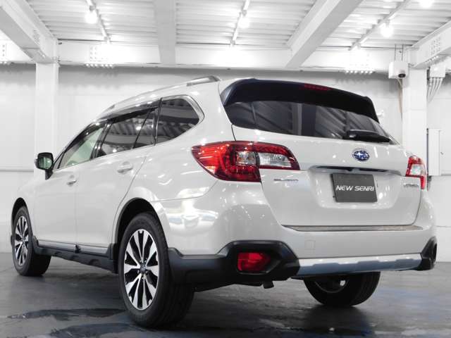 Subaru Legacy Outback 2