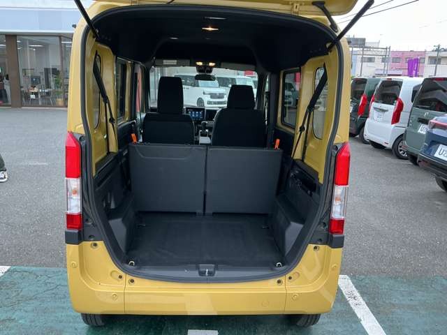 Honda N-VAN 11