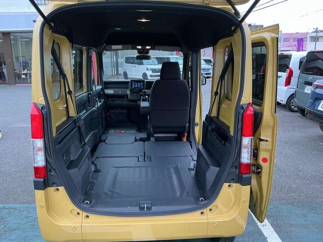 Honda N-VAN 12