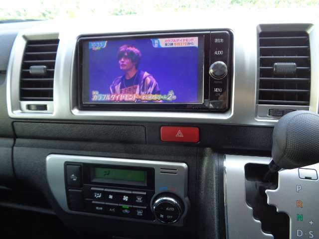 Toyota Regius Ace 12