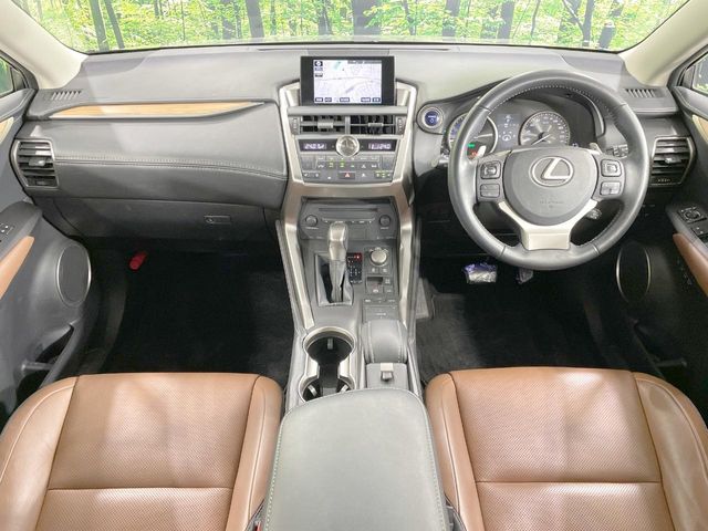 Lexus NX 2
