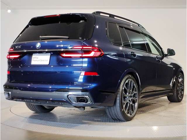 BMW X7 8