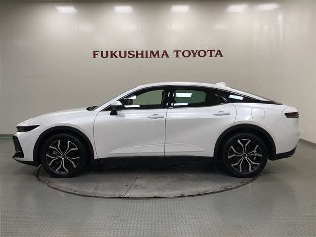 Toyota Crown Crossover 3