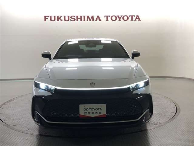 Toyota Crown Crossover 7