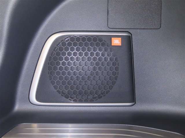 Toyota Harrier 6