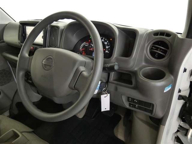 Nissan NV100 Clipper 3