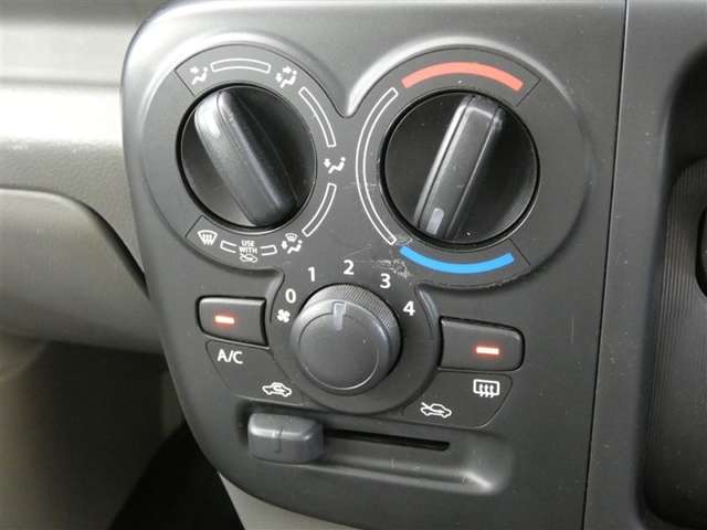 Nissan NV100 Clipper 7