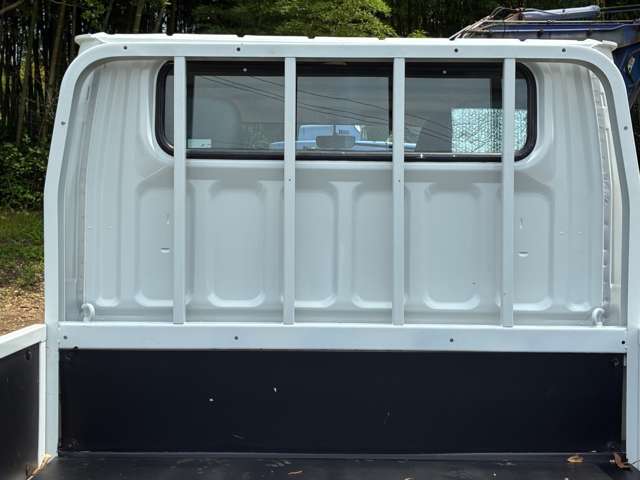 Mitsubishi Fuso Canter 10