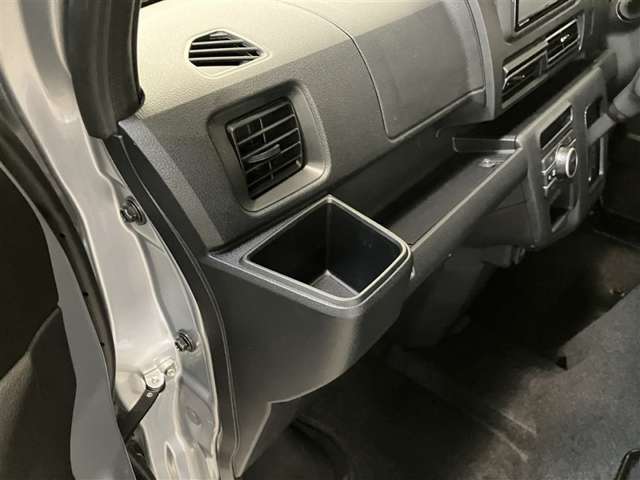 Daihatsu Atrai 12