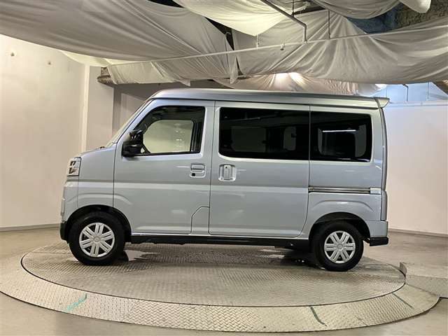 Daihatsu Atrai 4
