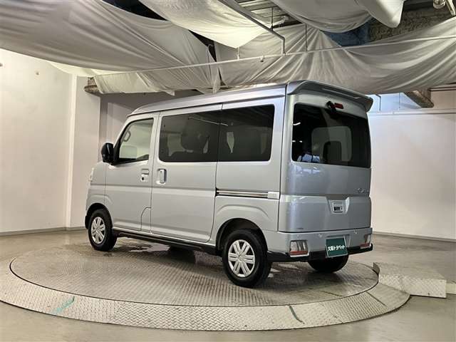 Daihatsu Atrai 6