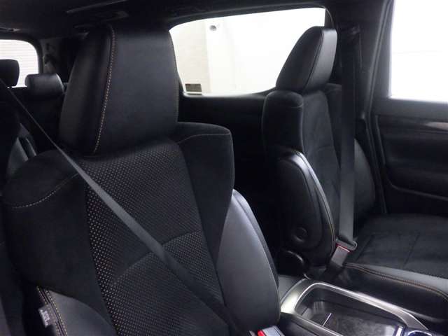 Toyota Alphard 10