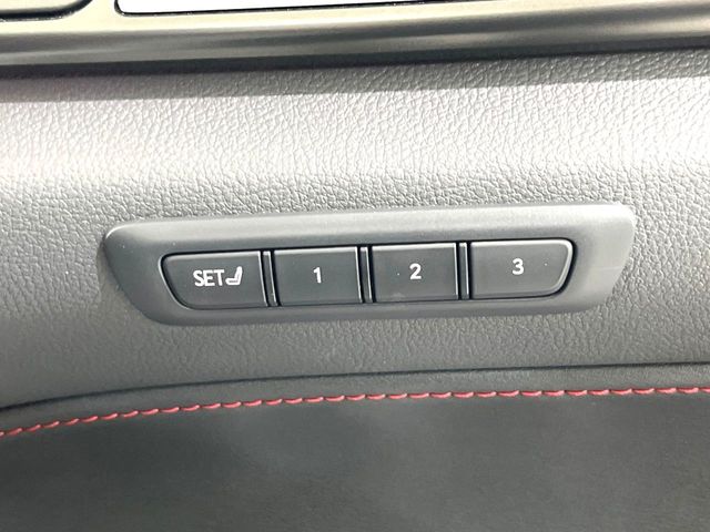 Lexus NX 8