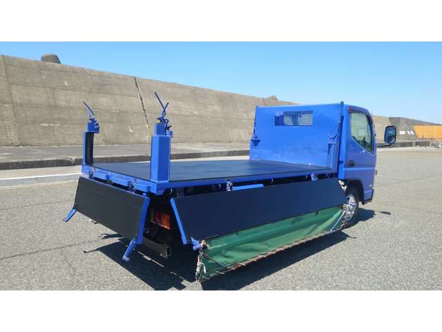 Mitsubishi Fuso Canter 8