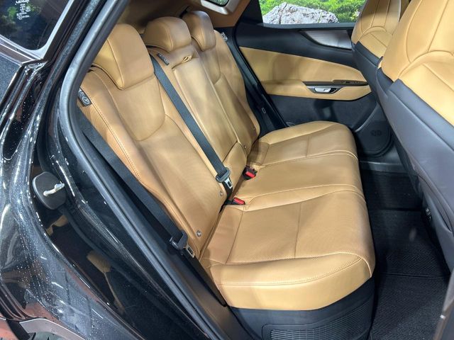Lexus NX 9