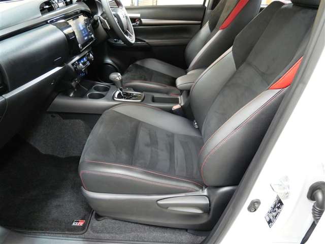 Toyota Hilux 11