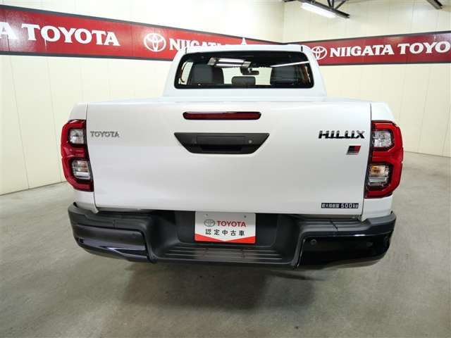 Toyota Hilux 5
