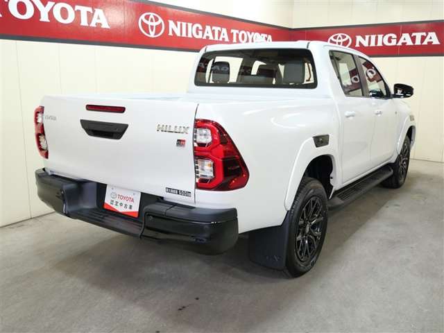 Toyota Hilux 7