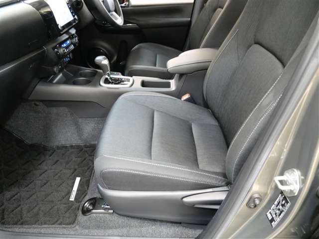 Toyota Hilux 11