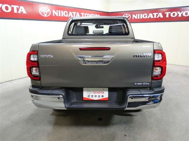 Toyota Hilux 5