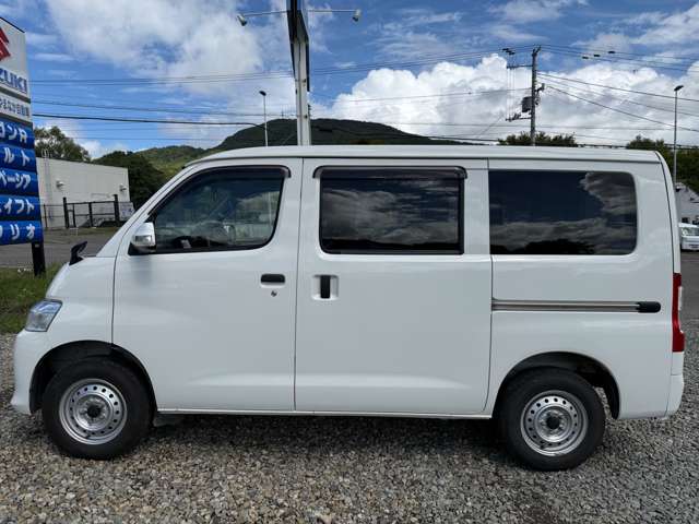 Toyota Town Ace Van 9