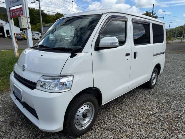 Toyota Town Ace Van 10