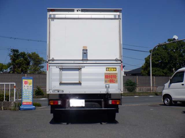 Mazda Bongo Truck 11