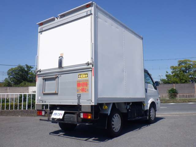 Mazda Bongo Truck 10