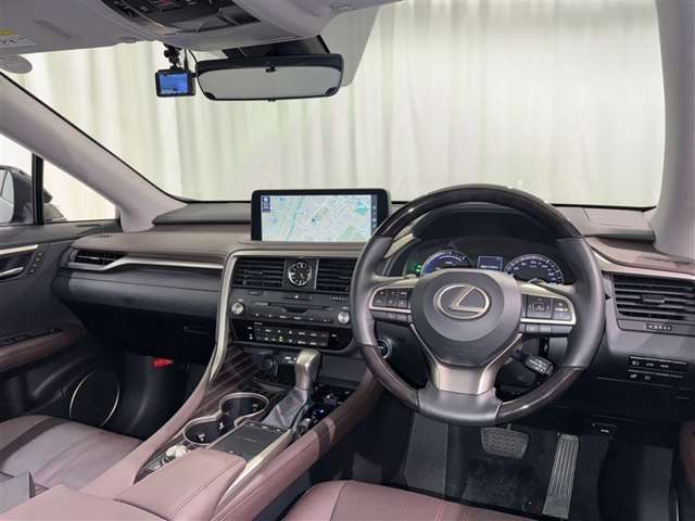 Lexus RX 9