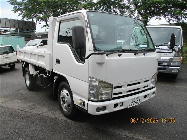 Isuzu Elf 4