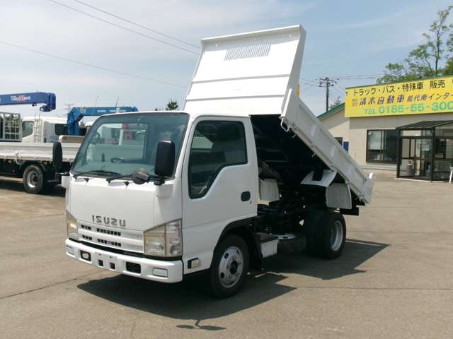 Isuzu Elf 3