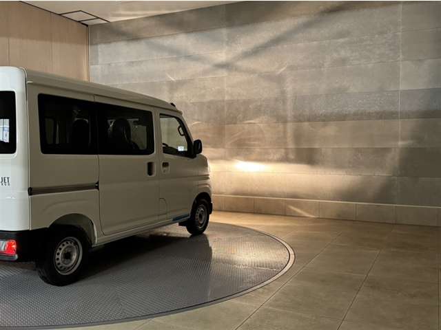 Daihatsu Hijet Cargo 10