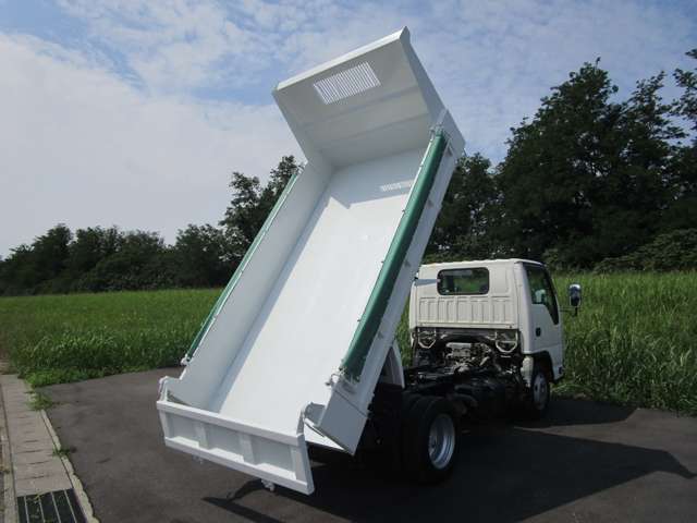Isuzu Elf 9
