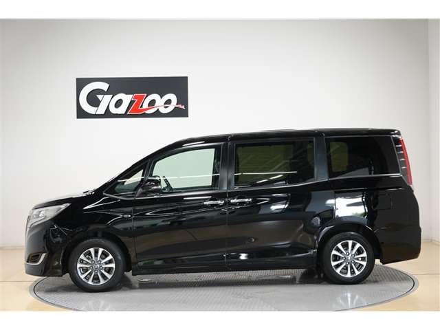 Toyota Esquire 3