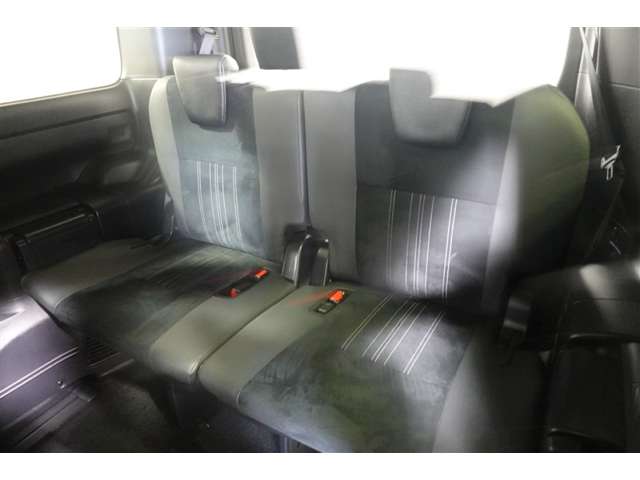 Toyota Esquire 8