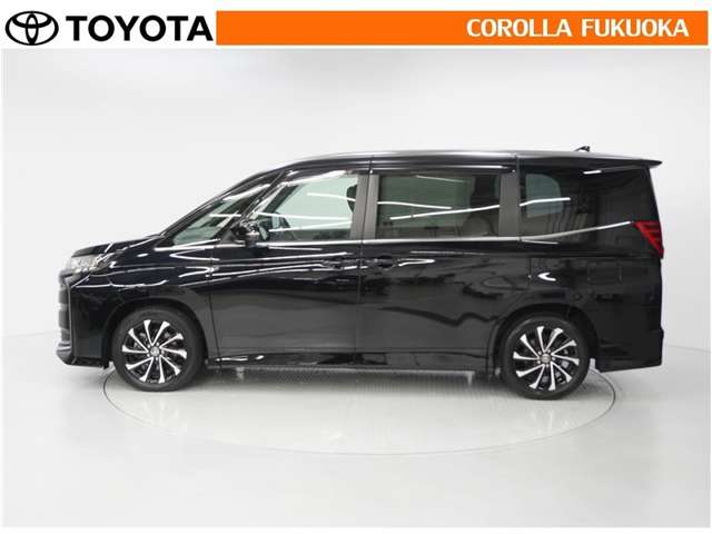 Toyota Noah 6
