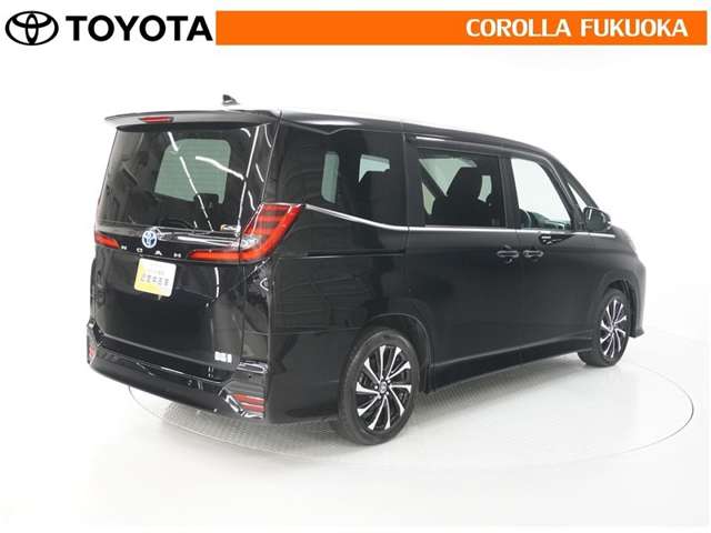 Toyota Noah 8
