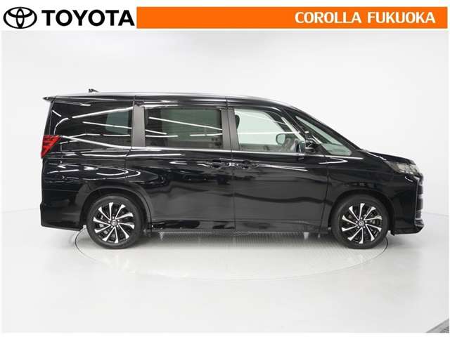 Toyota Noah 9