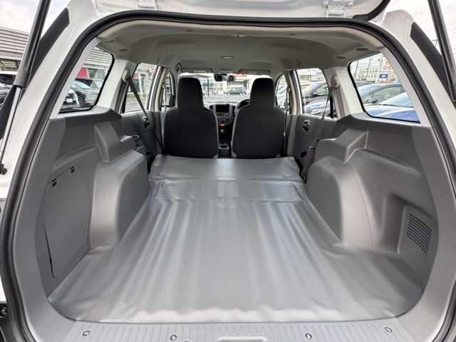 Nissan AD 6